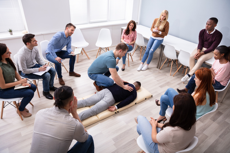 Introbild 12 Merkmale einer erstklassigen Massage-Ausbildung